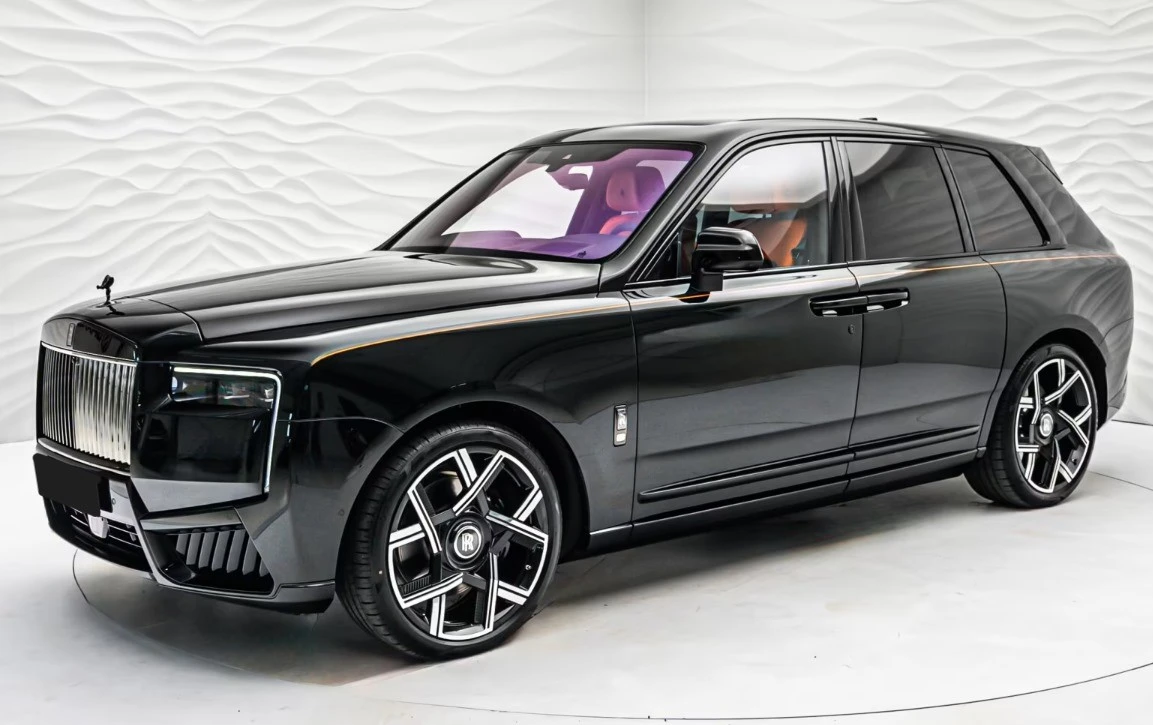 Rolls-Royce Cullinan Series II* Black Badge* Shooting Star* Theater* , снимка 1