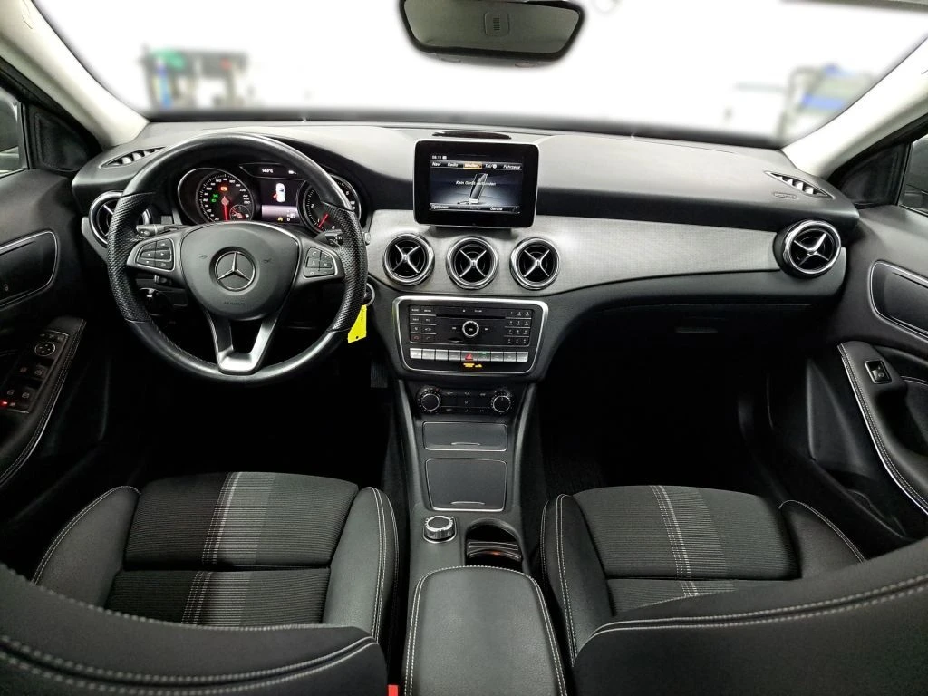 Mercedes-Benz GLA 4MATIC/170HP/NAVI/LED/AMBI/CAM/KLESS/436v - изображение 9