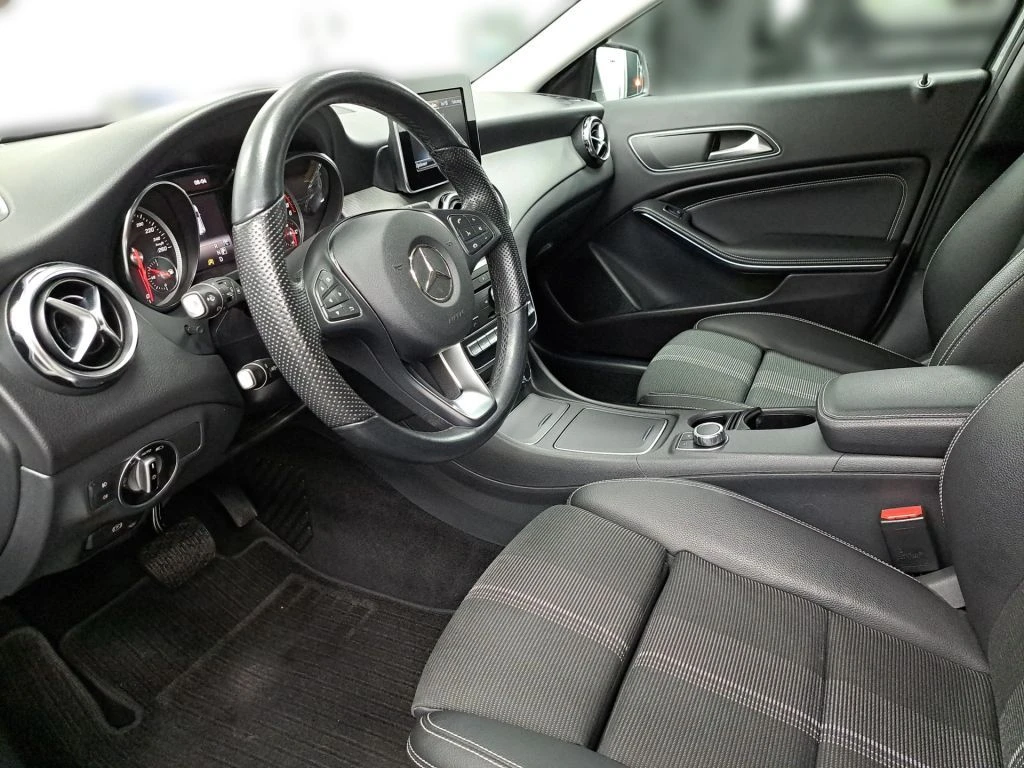 Mercedes-Benz GLA 4MATIC/170HP/NAVI/LED/AMBI/CAM/KLESS/436v - изображение 10