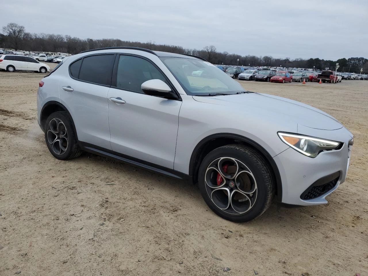Alfa Romeo Stelvio Ti 280кс * Възможност за Лизинг*  - изображение 4