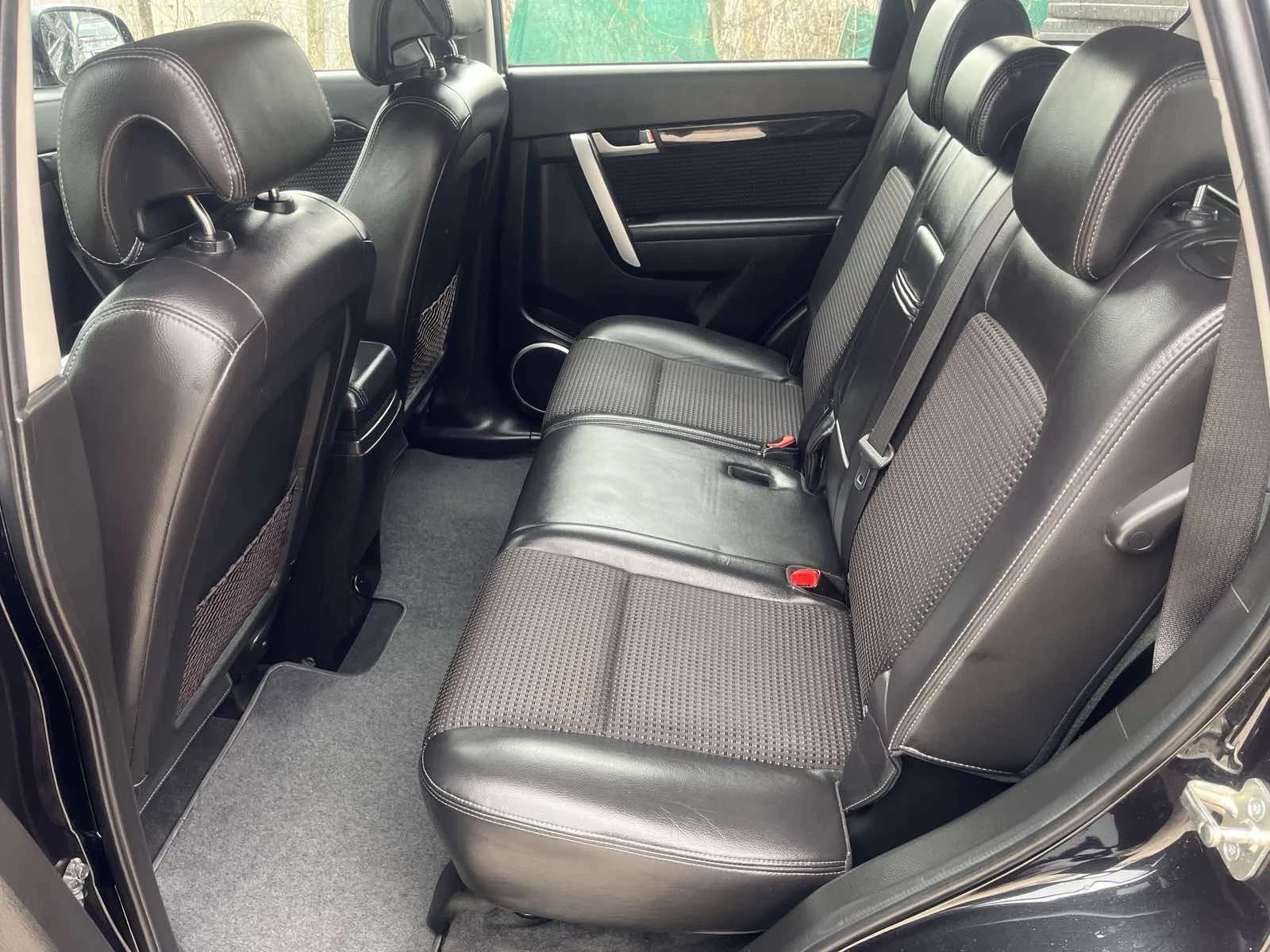 Chevrolet Captiva 2.2D - изображение 8