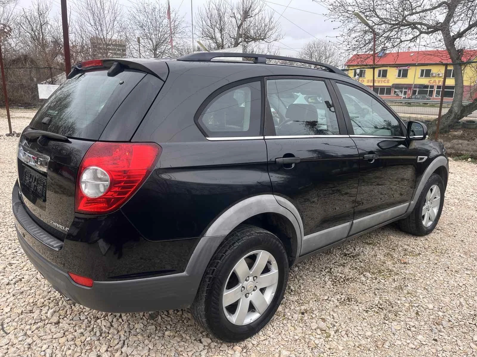 Chevrolet Captiva 2.2D - изображение 4