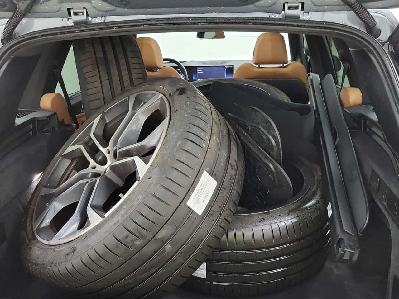 BMW X5  XDRIVE40I /360/DISTRONIC/HEAD UP / HARMON KARDON, снимка 14 - Автомобили и джипове - 53936696