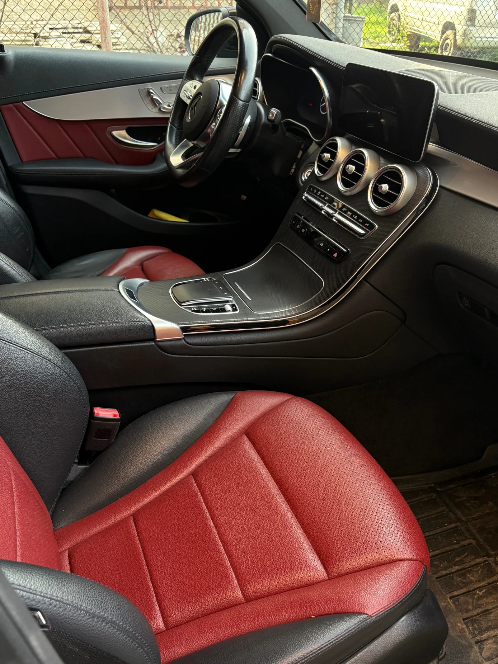 Mercedes-Benz GLC 300 Mercedes-Benz GLC 300 4MATIC Coupe, снимка 7 - Автомобили и джипове - 54139297