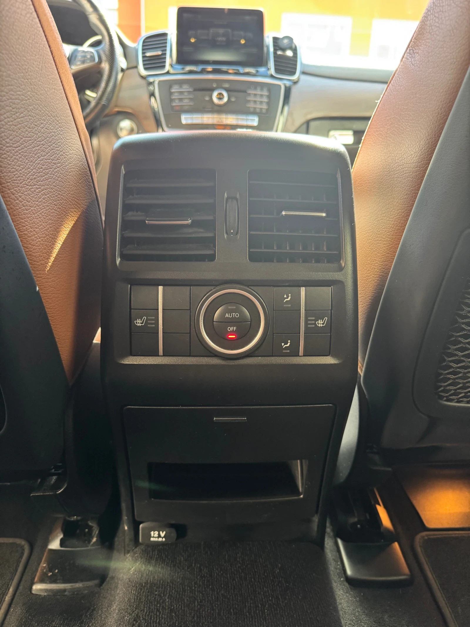 Mercedes-Benz GLE 350 MERCEDES GLE 350 AMG NIGHT PACKAGE 4MATIC, снимка 10 - Автомобили и джипове - 54139175