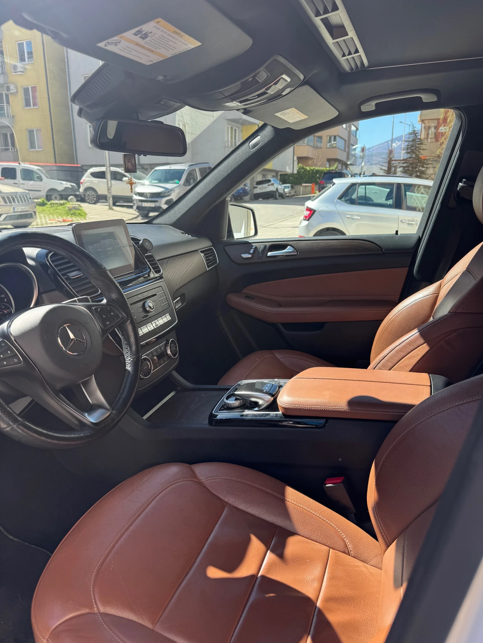 Mercedes-Benz GLE 350 MERCEDES GLE 350 AMG NIGHT PACKAGE 4MATIC, снимка 6 - Автомобили и джипове - 54139175