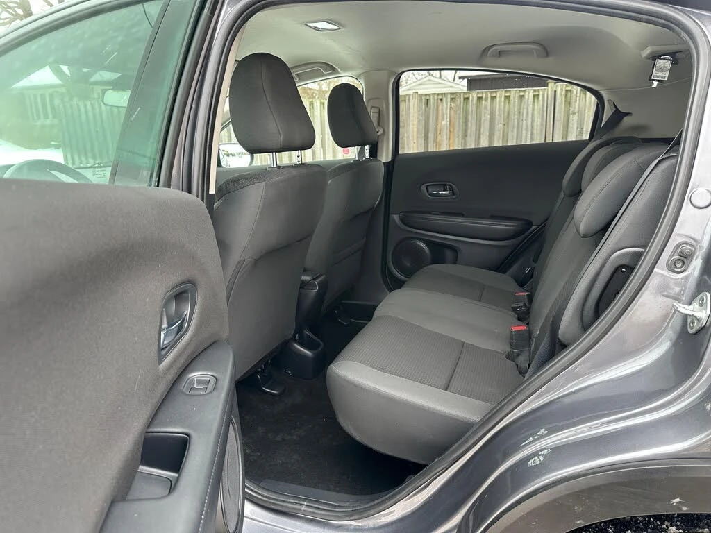 Honda Hr-v LX* AWD* АвтоКредит* (ЦЕНА ДО БГ), снимка 12 - Автомобили и джипове - 54139113