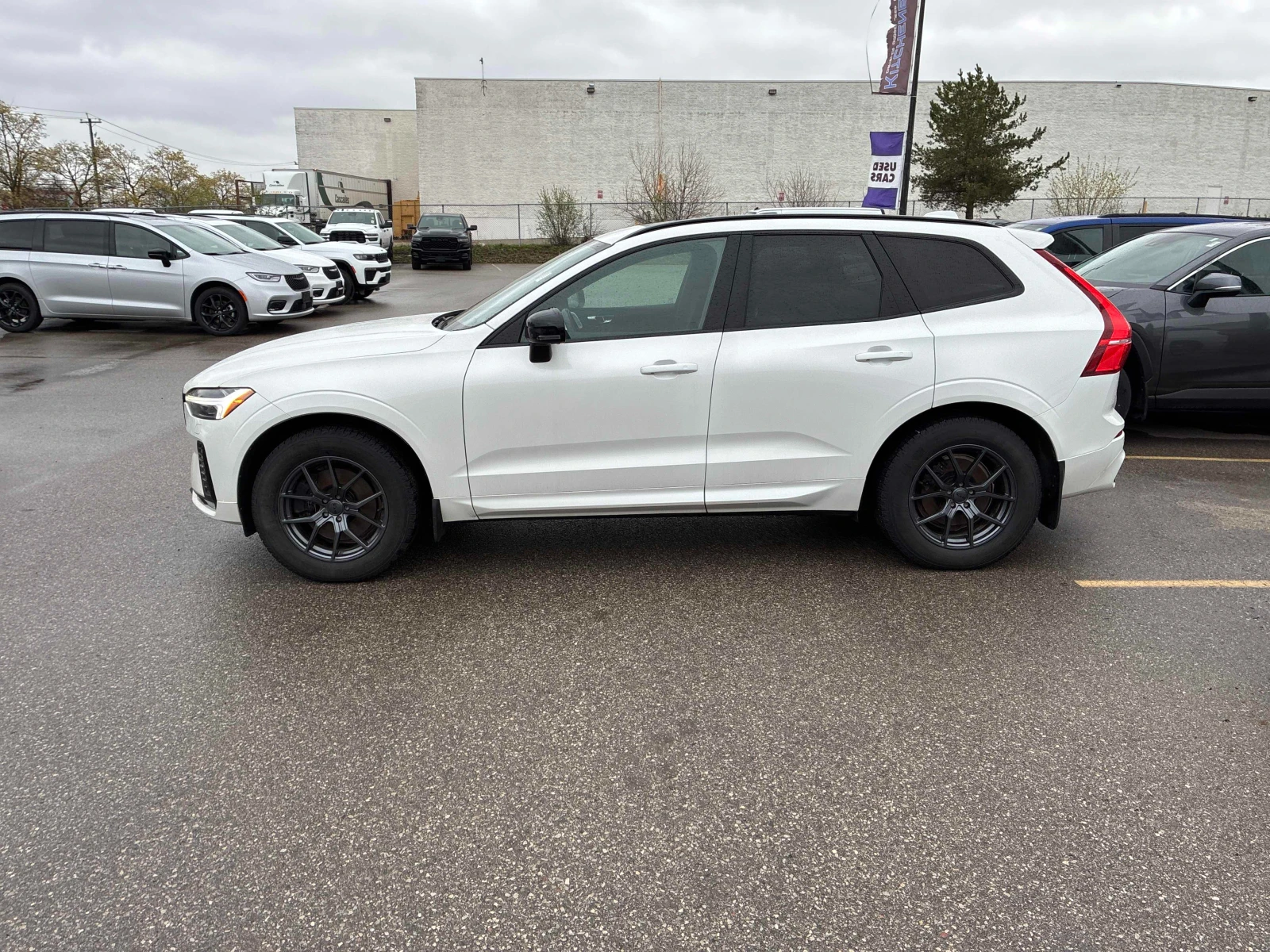 Volvo XC60 R-Design * * CARFAX * * АВТО КРЕДИТ * * , снимка 3 - Автомобили и джипове - 54360927