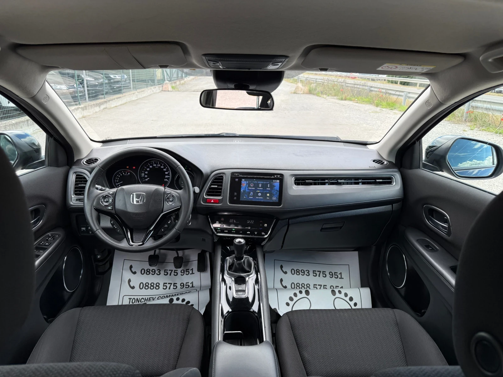 Honda Hr-v 1.5i-150.000km-КАТО ЧИСТО НОВА-НАВИГАЦИЯ-ПАРКТРОНИ, снимка 13 - Автомобили и джипове - 54945779