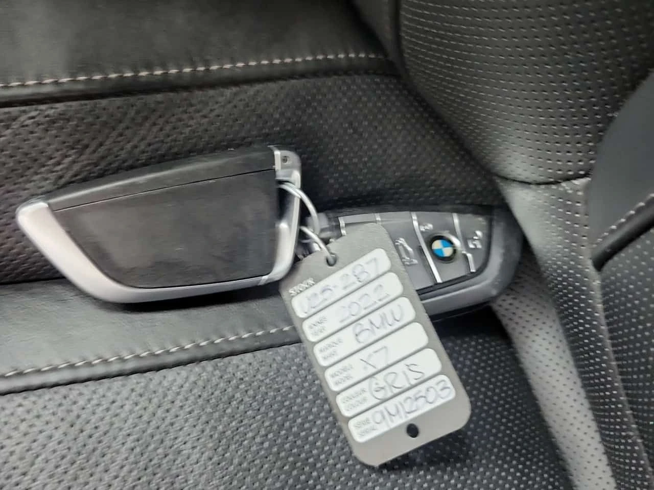 BMW X7 * XDRIVE40I * 7 МЕСТЕН * 360 * 2 КЛЮЧА * H/K , снимка 16 - Автомобили и джипове - 54964026