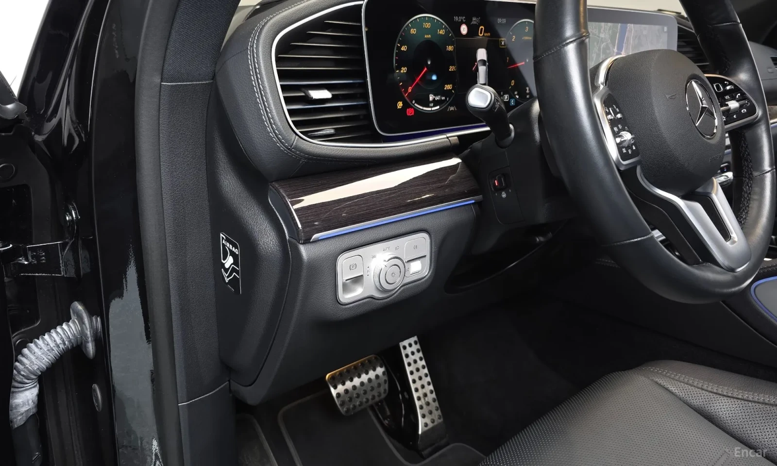 Mercedes-Benz GLE, снимка 13 - Автомобили и джипове - 55187735