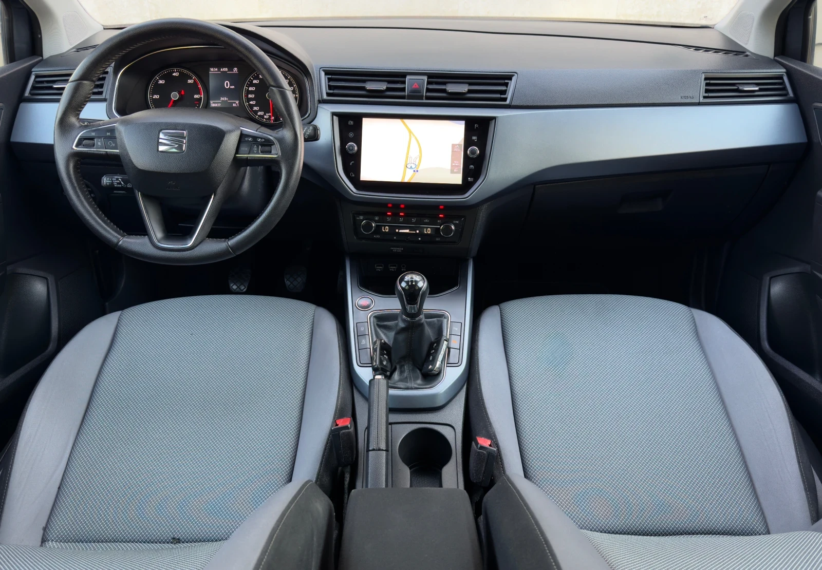 Seat Arona 1.6TDi//DISTRONIC* CAMERA* CarPlay | Mobile.bg � ����������� 11