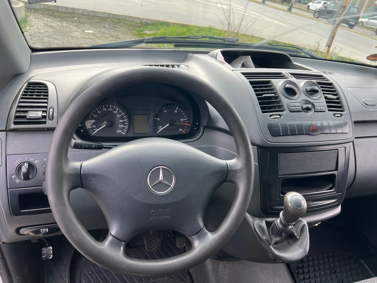 Mercedes-Benz Vito Mercedes-Benz Vito 109 CDI, снимка 8 - Бусове и автобуси - 53852123