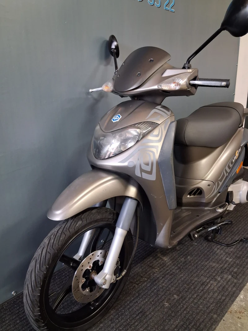 Piaggio Liberty 125i Sport, снимка 4 - Мотоциклети и мототехника - 50919780