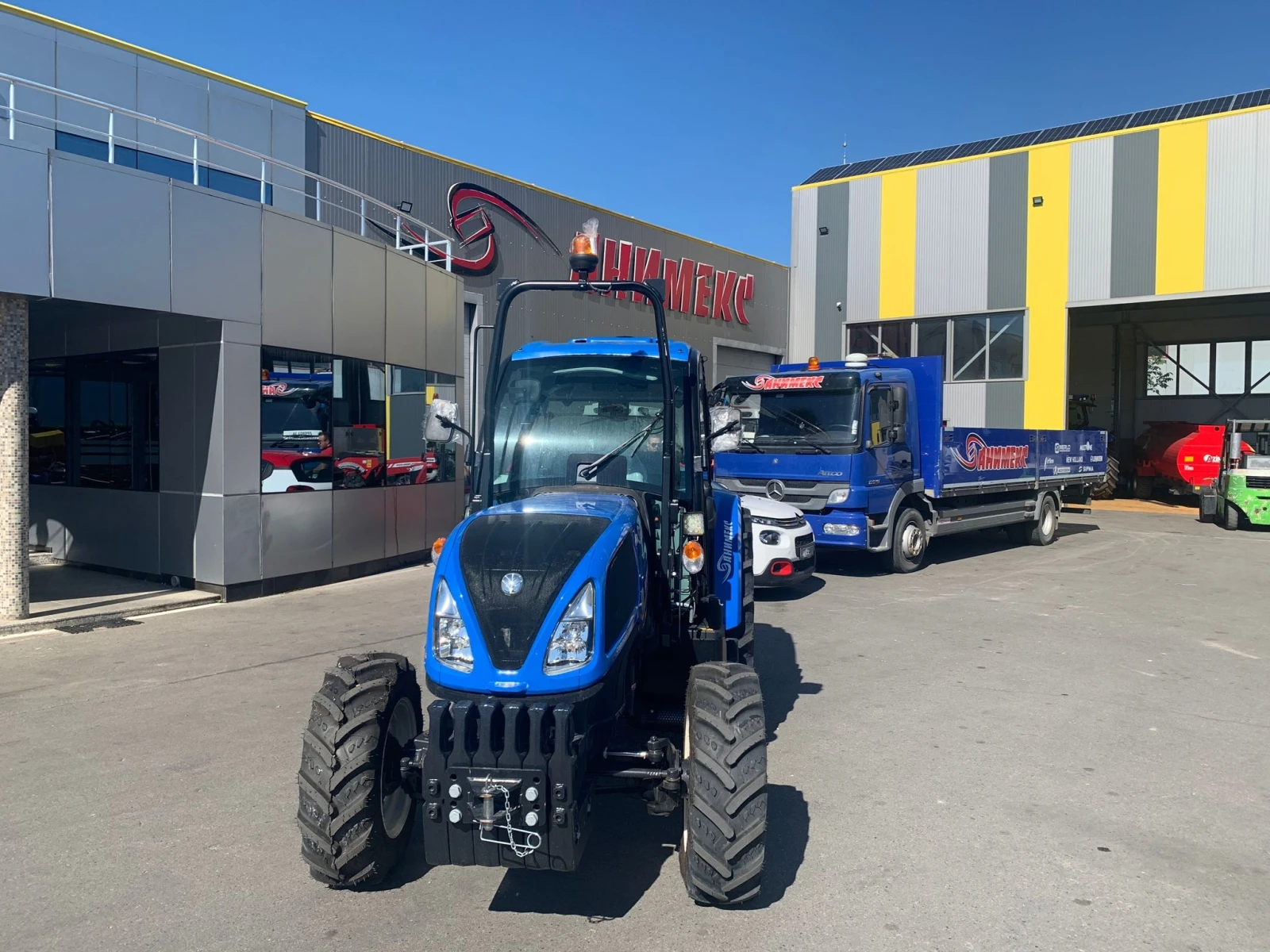 Трактор New Holland TD4.100F - изображение 8