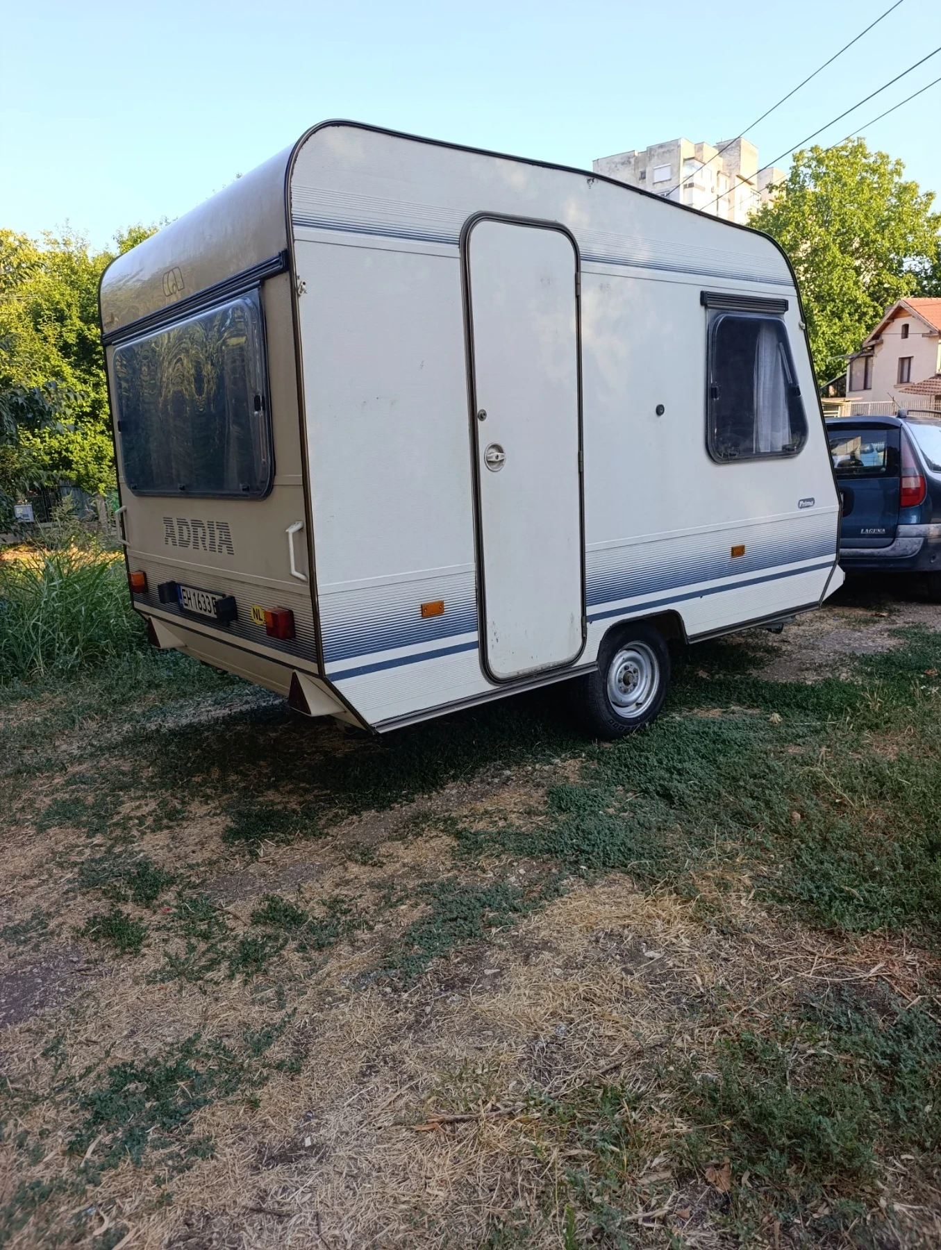 Каравана Adria 320 форселт+ тента, снимка 2 - Каравани и кемпери - 55648731