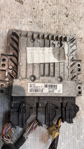 Компютър за двигател / ECU / Моторен компютър за Renault Scenic 2012 - S180153104 / 237102426R / 237, снимка 2 - Части - 52974577