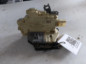 ����� �� �������� �� ����� (����� �����) 3C4839016A Audi Q7