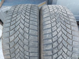 Гуми Зимни 225/45R17, снимка 1 - Гуми и джанти - 37682532