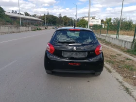 Peugeot 208 Автоматик, снимка 3