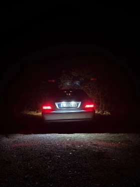 Mercedes-Benz E 320, снимка 8