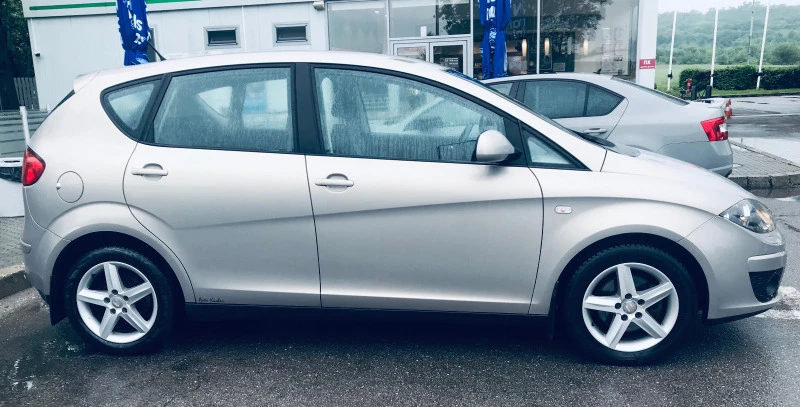 Seat Altea 1.6TDi, снимка 3 - Автомобили и джипове - 47636978