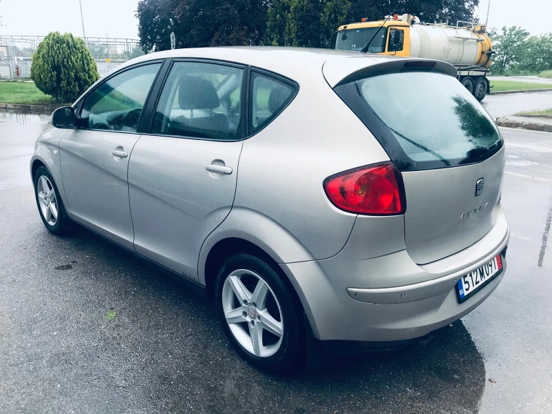 Seat Altea 1.6TDi, снимка 6 - Автомобили и джипове - 47636978