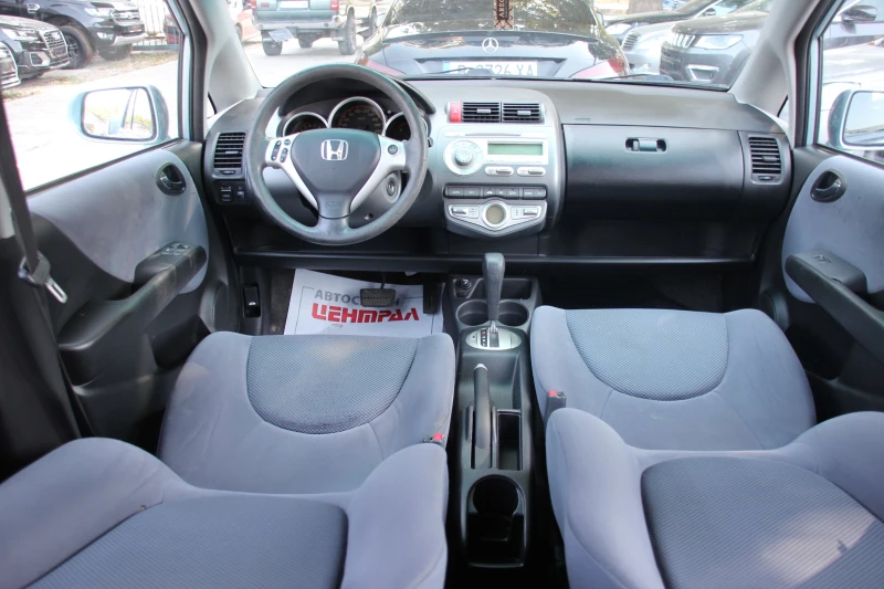 Honda Jazz 1.4i AUTOMATIC  С РЕГИСТРАЦИЯ  , снимка 12 - Автомобили и джипове - 47183957