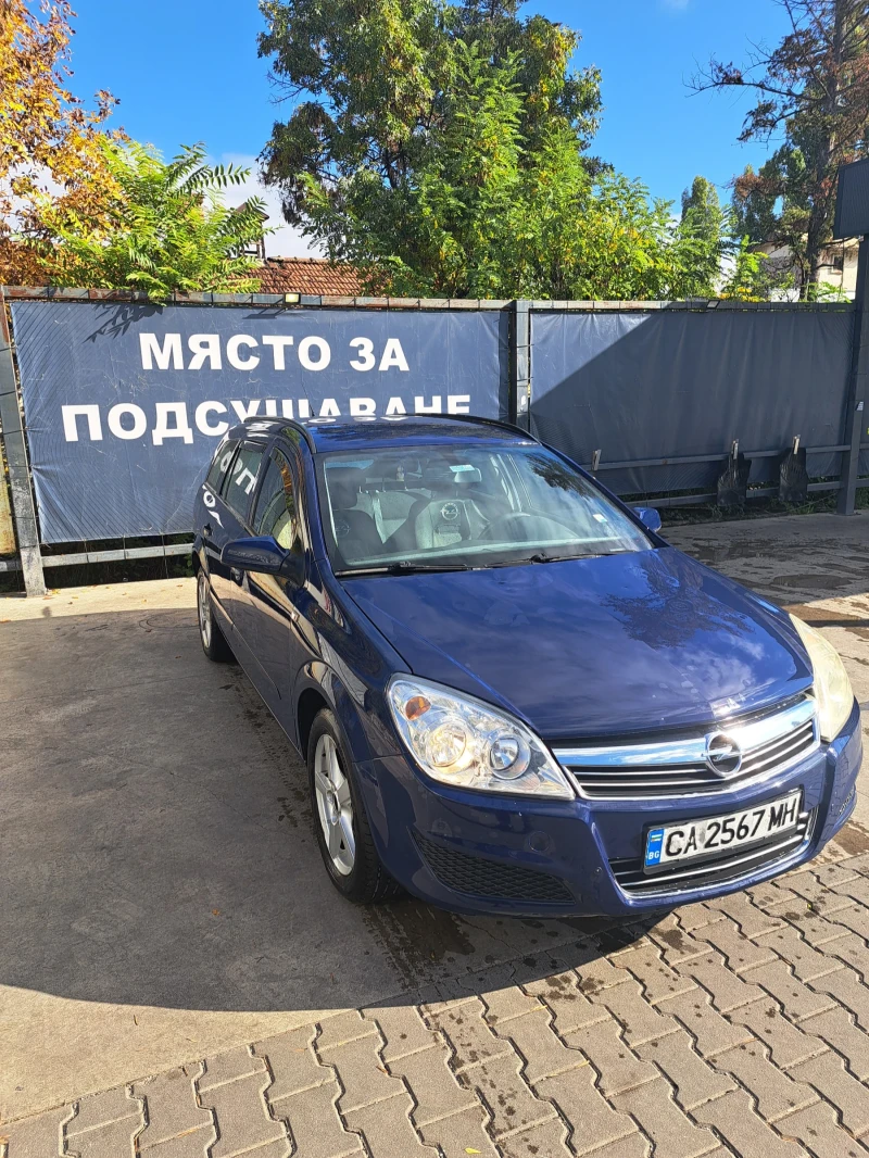 Opel Astra, снимка 1 - Автомобили и джипове - 47492565