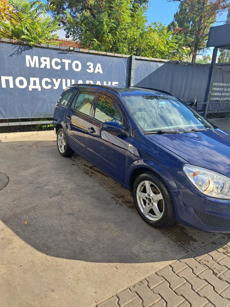 Opel Astra, снимка 2 - Автомобили и джипове - 47492565