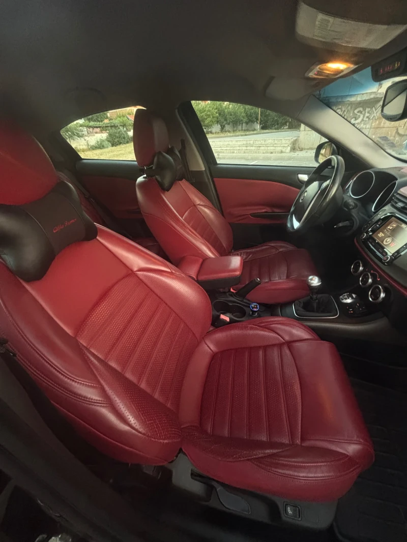 Alfa Romeo Giulietta, снимка 9 - Автомобили и джипове - 51922244