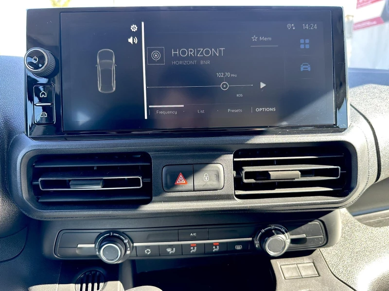 Toyota Proace City 1.2 Comfort L2, снимка 14 - Автомобили и джипове - 52630456