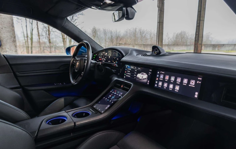Porsche Taycan Turbo Sport Chrono, снимка 6 - Автомобили и джипове - 52985932