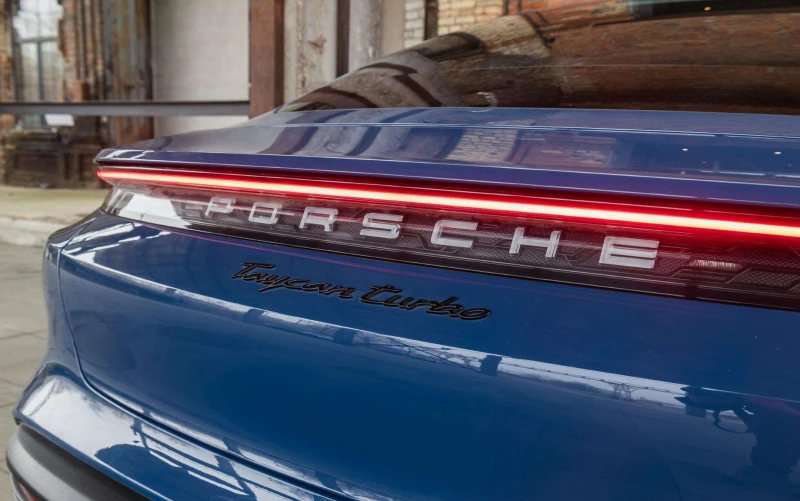 Porsche Taycan Turbo Sport Chrono, снимка 5 - Автомобили и джипове - 52985932