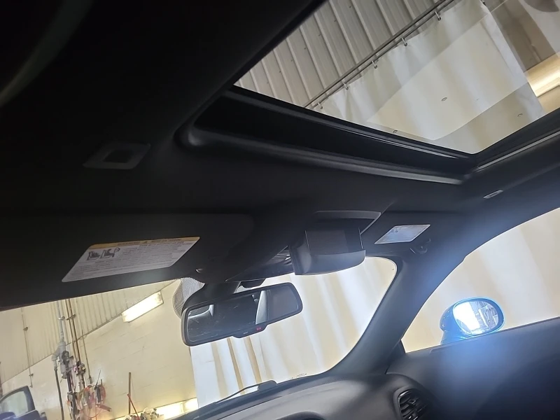 Dodge Challenger SXT * * CARFAX * * АВТО КРЕДИТ * * , снимка 11 - Автомобили и джипове - 53216751