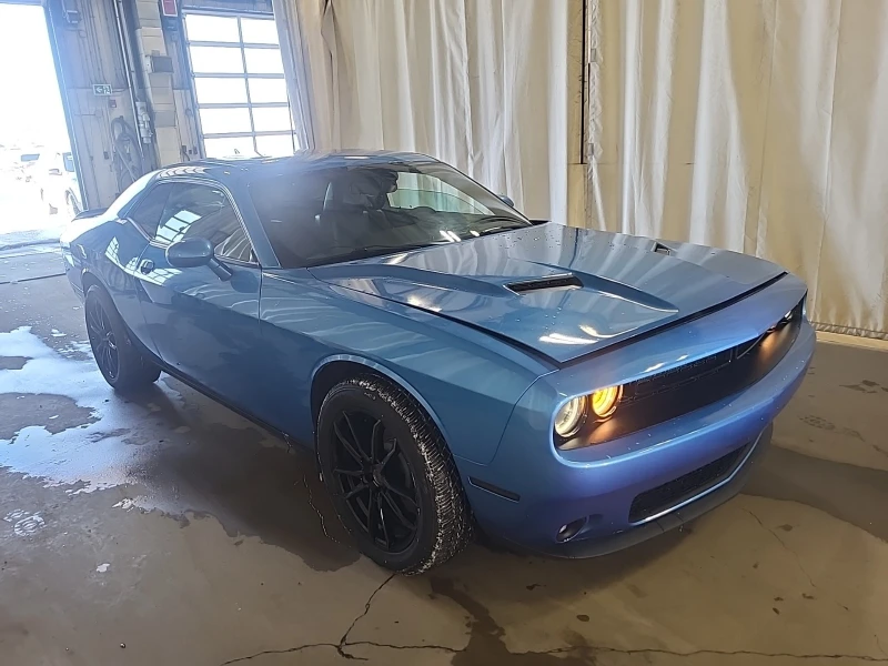 Dodge Challenger SXT * * CARFAX * * АВТО КРЕДИТ * * , снимка 3 - Автомобили и джипове - 53216751