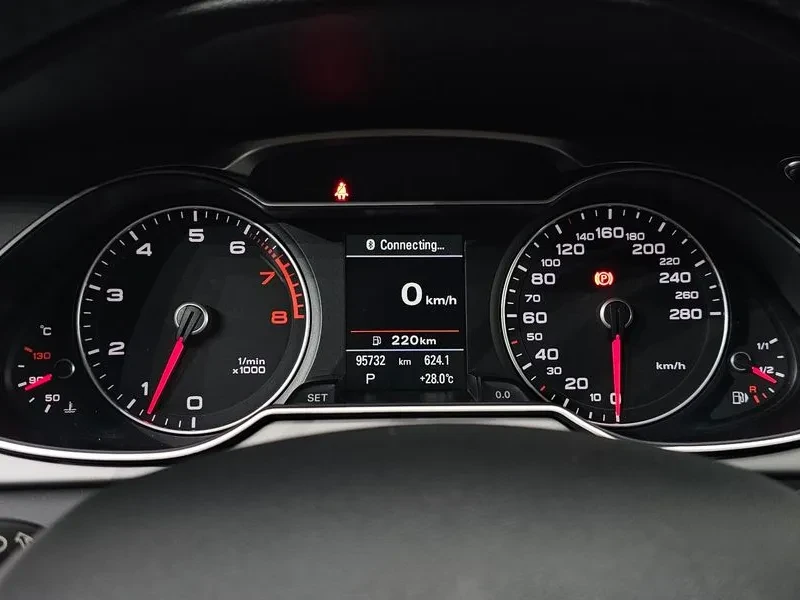 Audi A4 2.0 TFSI Quattro - САМО 30% АВАНС, снимка 15 - Автомобили и джипове - 56253852