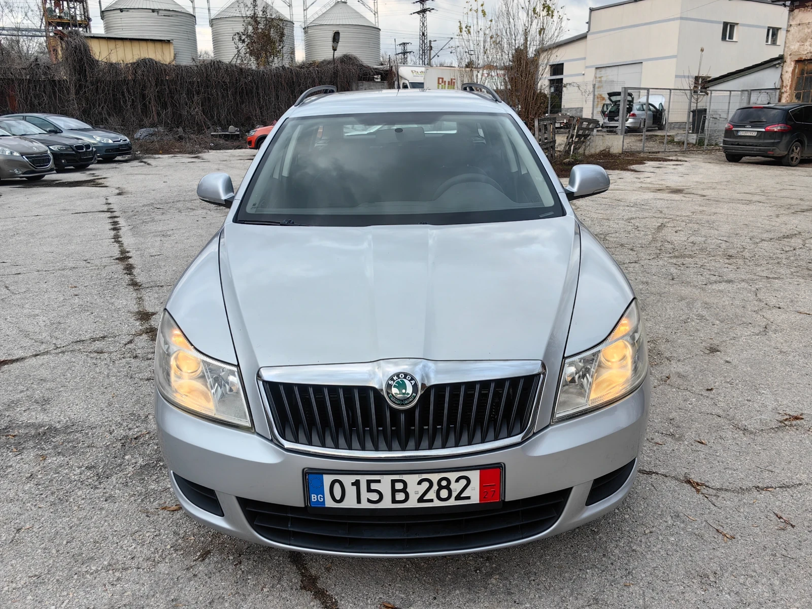Skoda Octavia 1.6tdi 105 ps, Евро 5, Facelift, Комби, Отлична , снимка 1