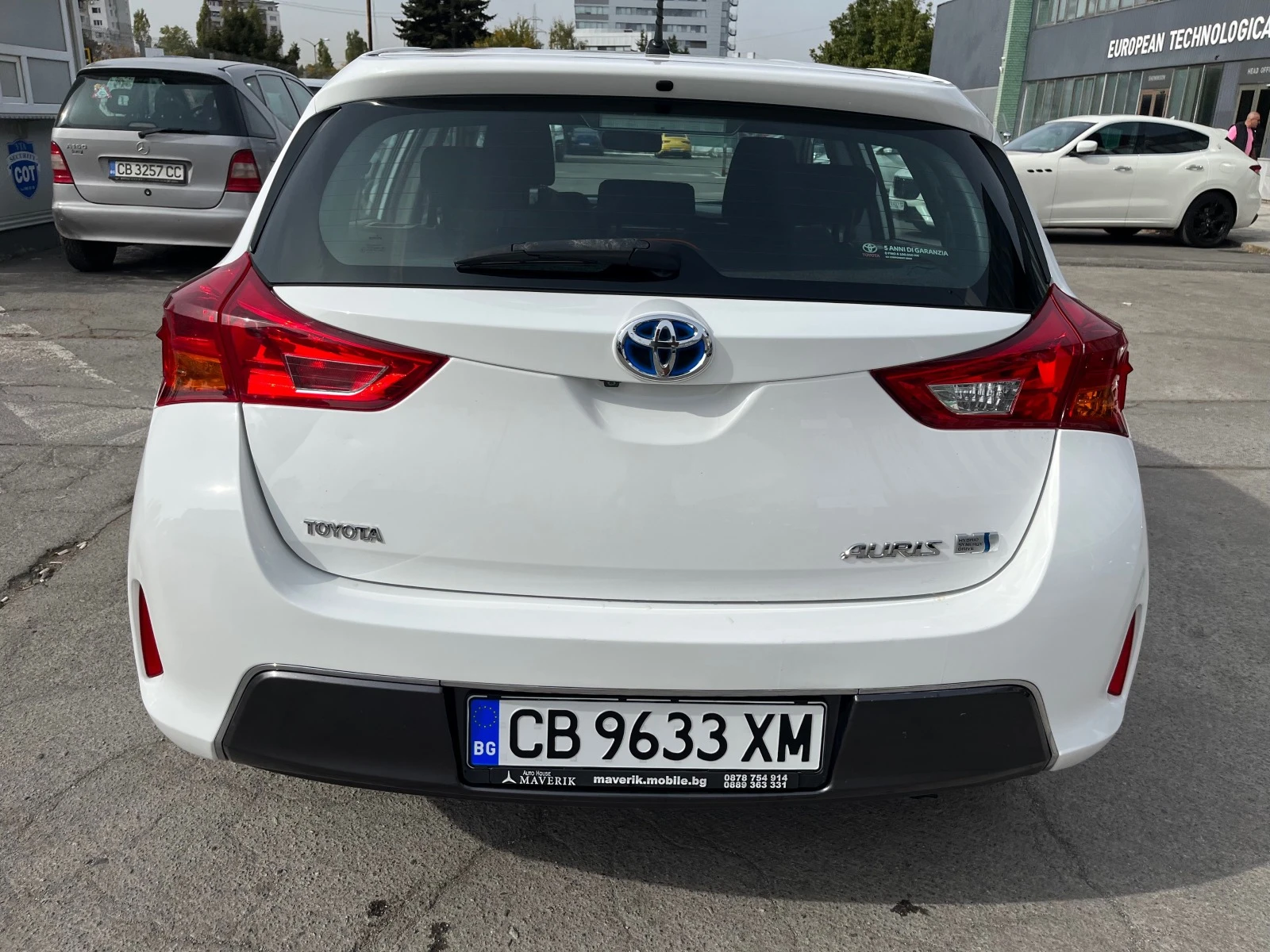 Toyota Auris 1.8i HYBRID - изображение 5