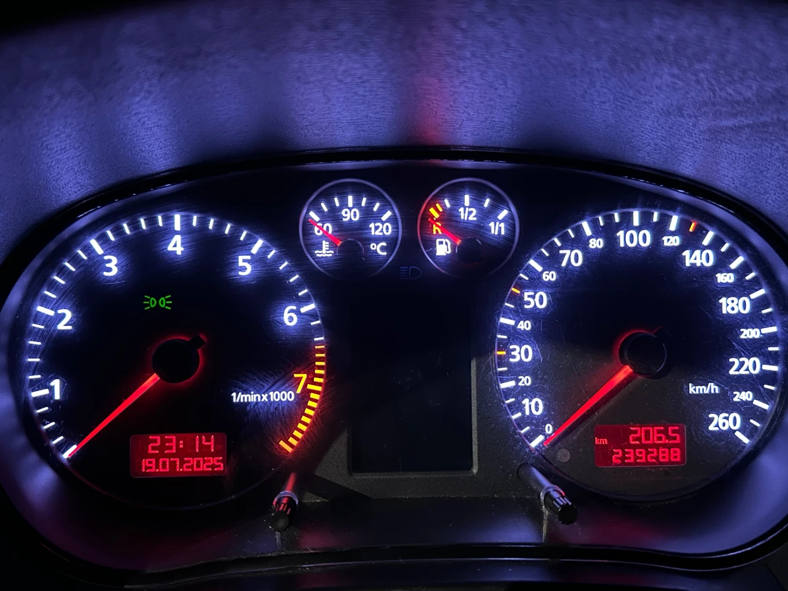 Audi A3 1.8Т - изображение 10