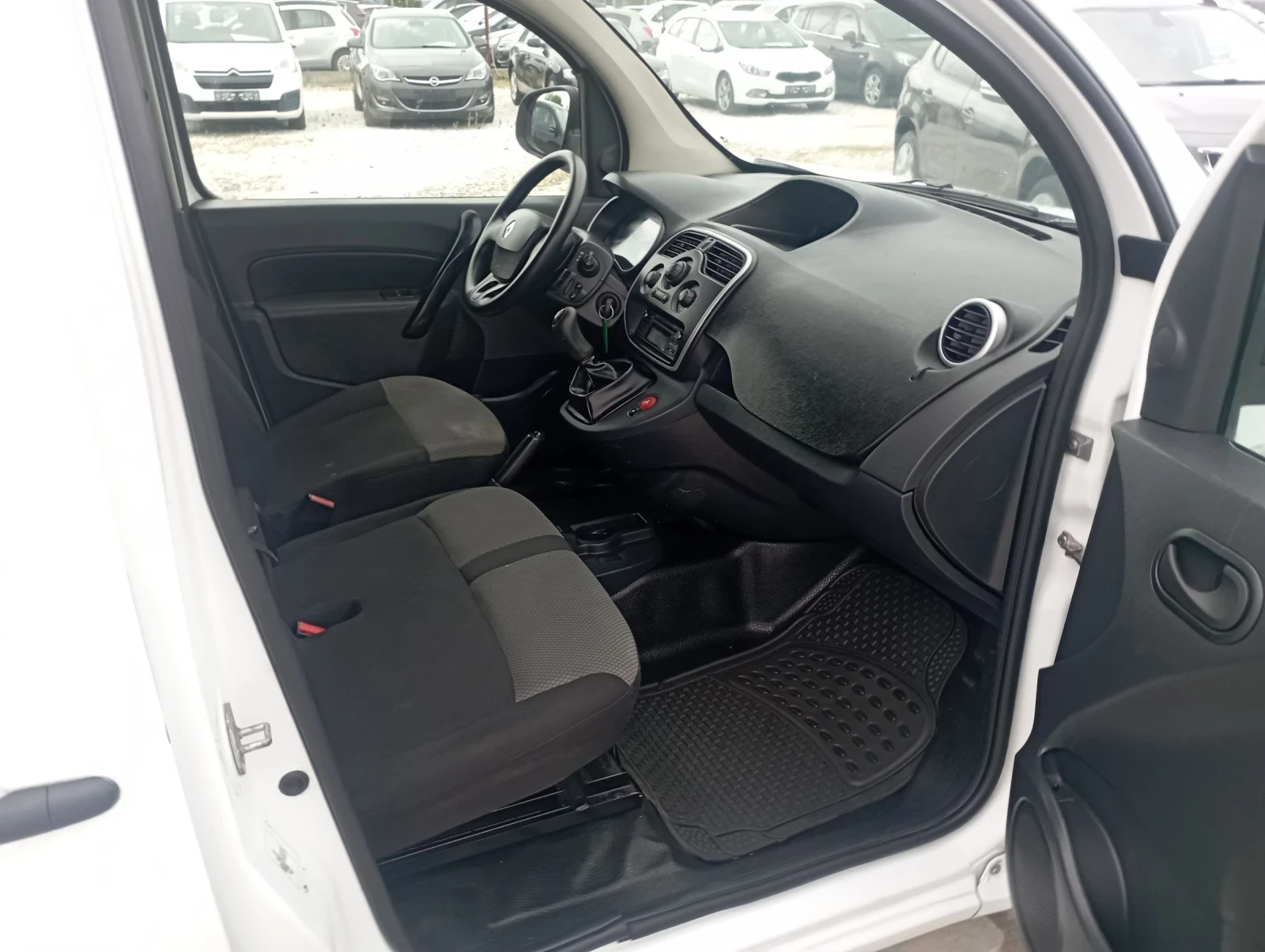 Renault Kangoo MAXI, 3 места, EURO 6B - изображение 8