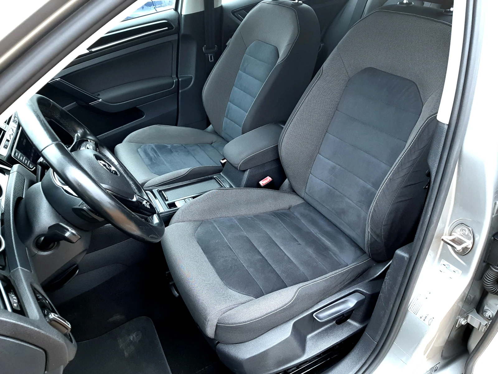 VW Golf 1.4TGI-АВТОМАТИК ! ! !  - изображение 8