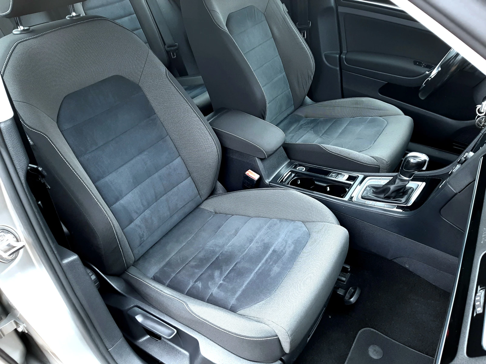 VW Golf 1.4TGI-АВТОМАТИК ! ! !  - изображение 10