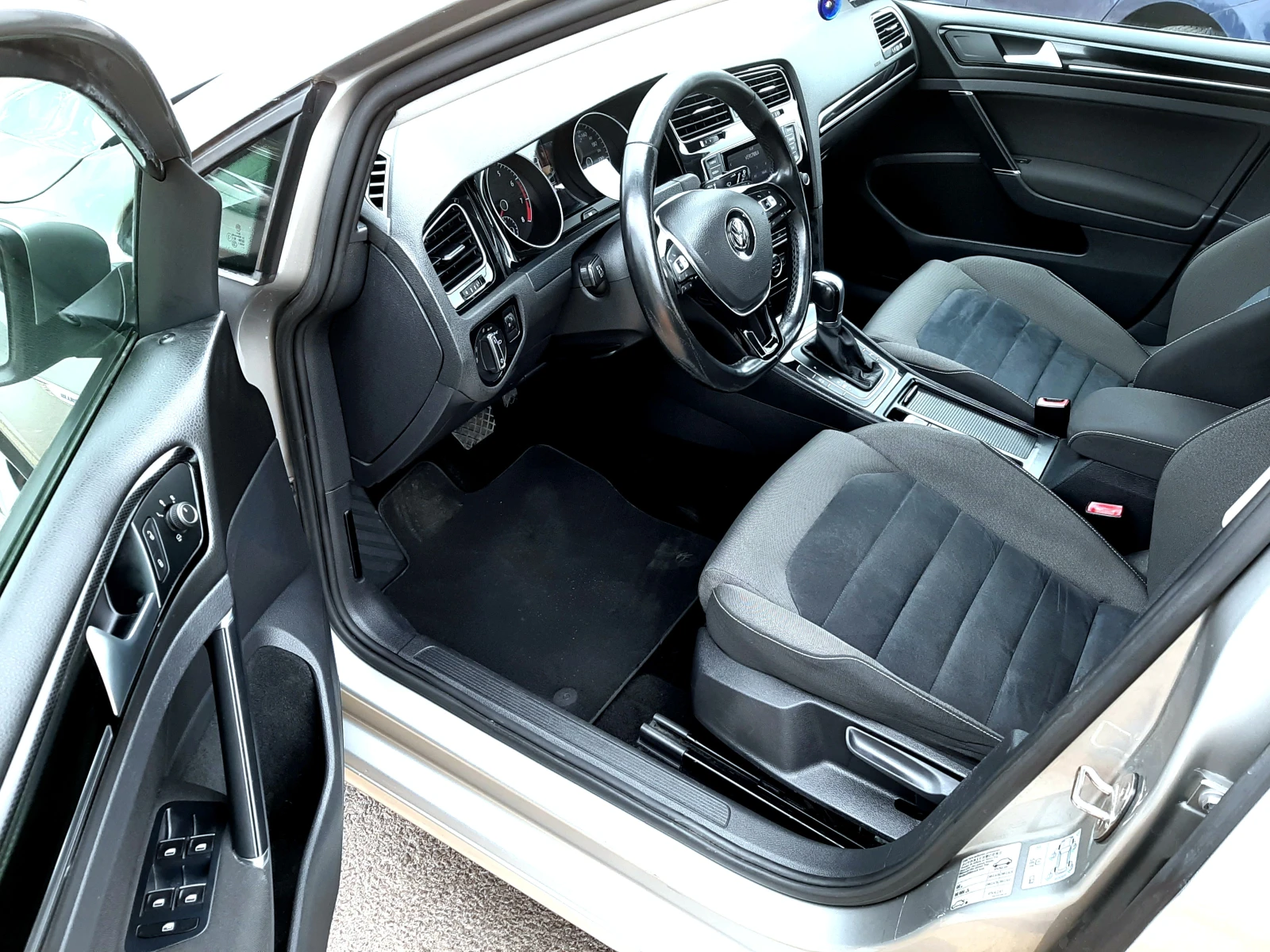 VW Golf 1.4TGI-АВТОМАТИК ! ! !  - изображение 7