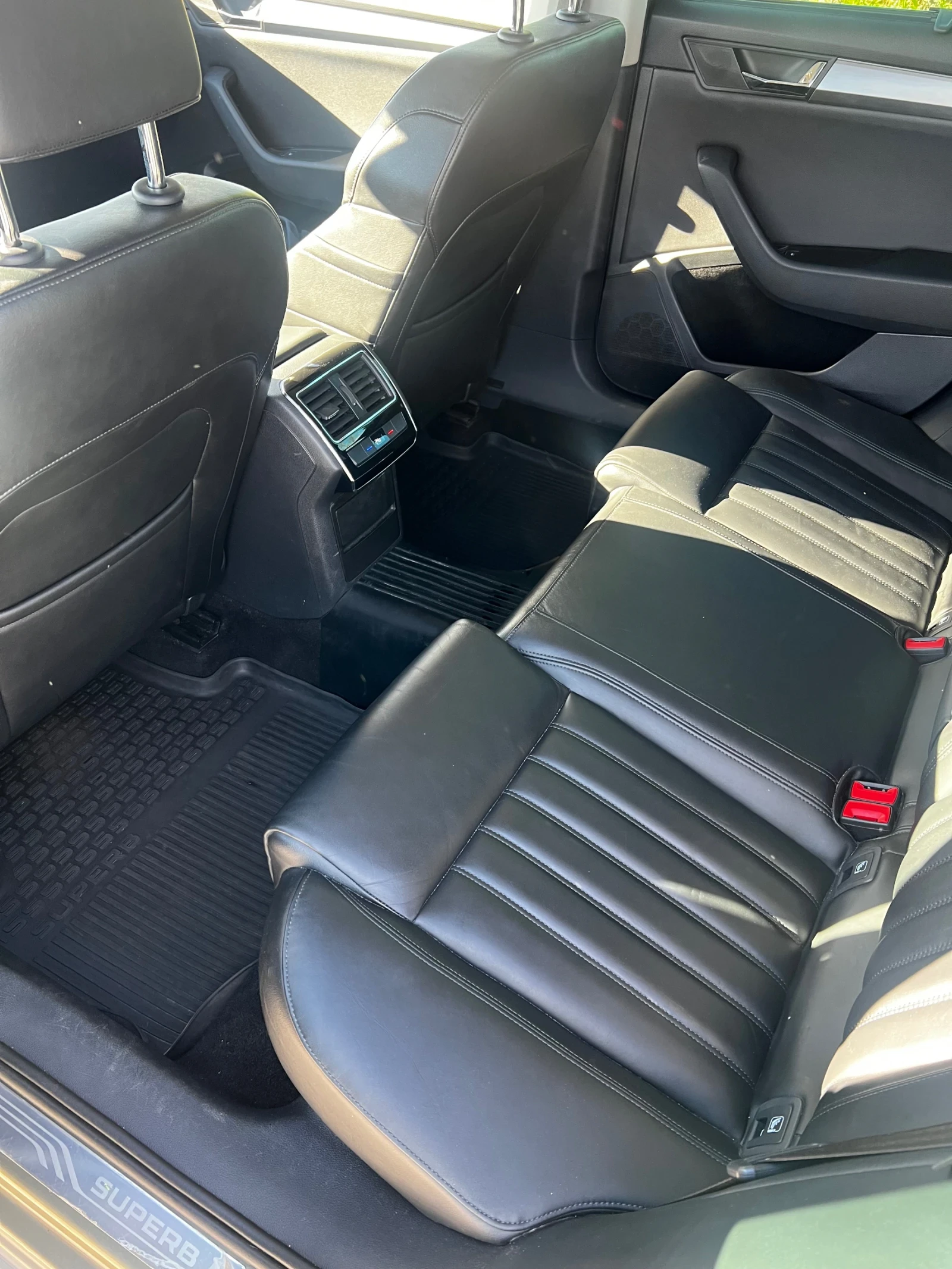 Skoda Superb Business  jungle green , LED , Кожа. - изображение 5