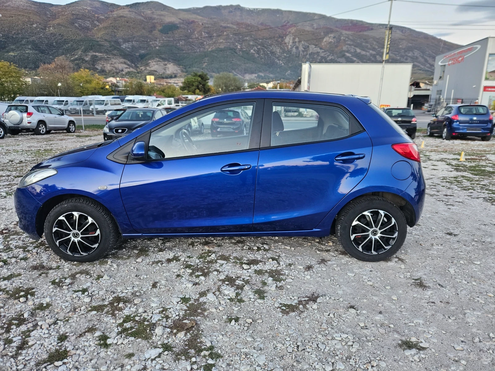 Mazda 2 1.3/SPORT/FULL-ЕКСТРИ  - изображение 6