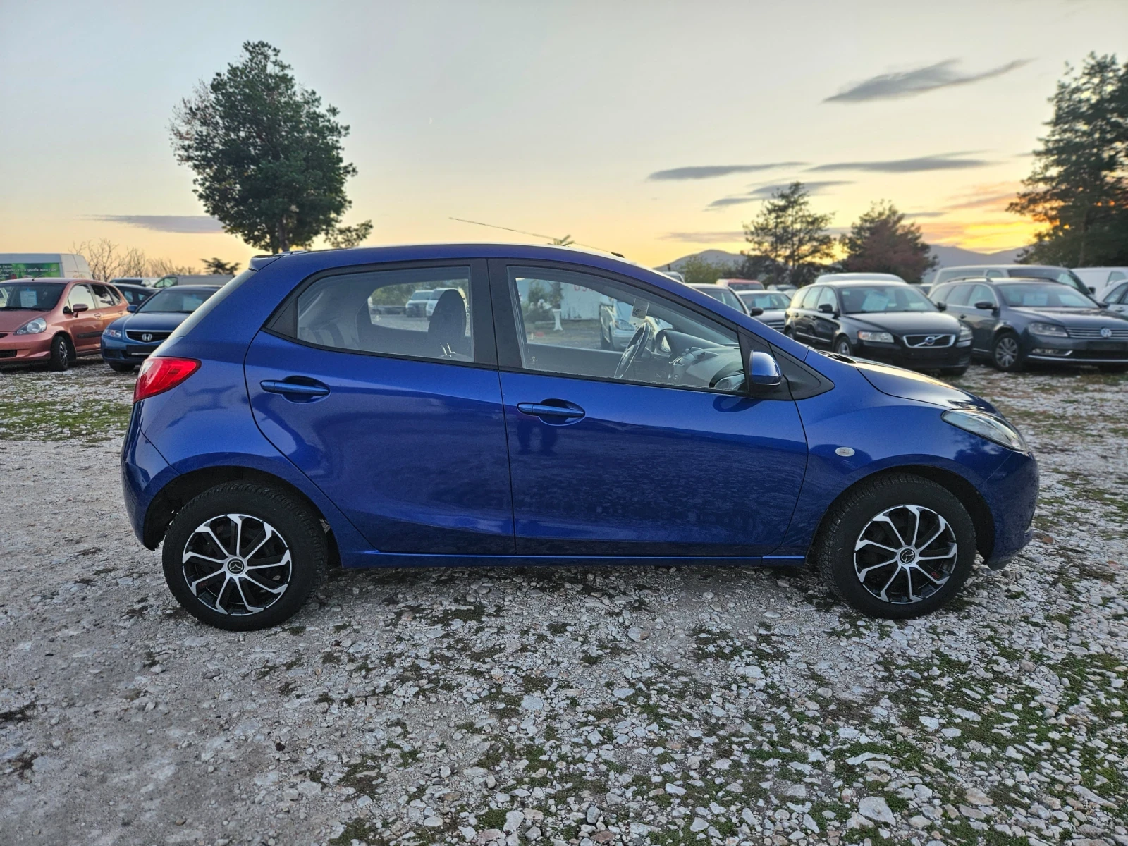 Mazda 2 1.3/SPORT/FULL-ЕКСТРИ  - изображение 2