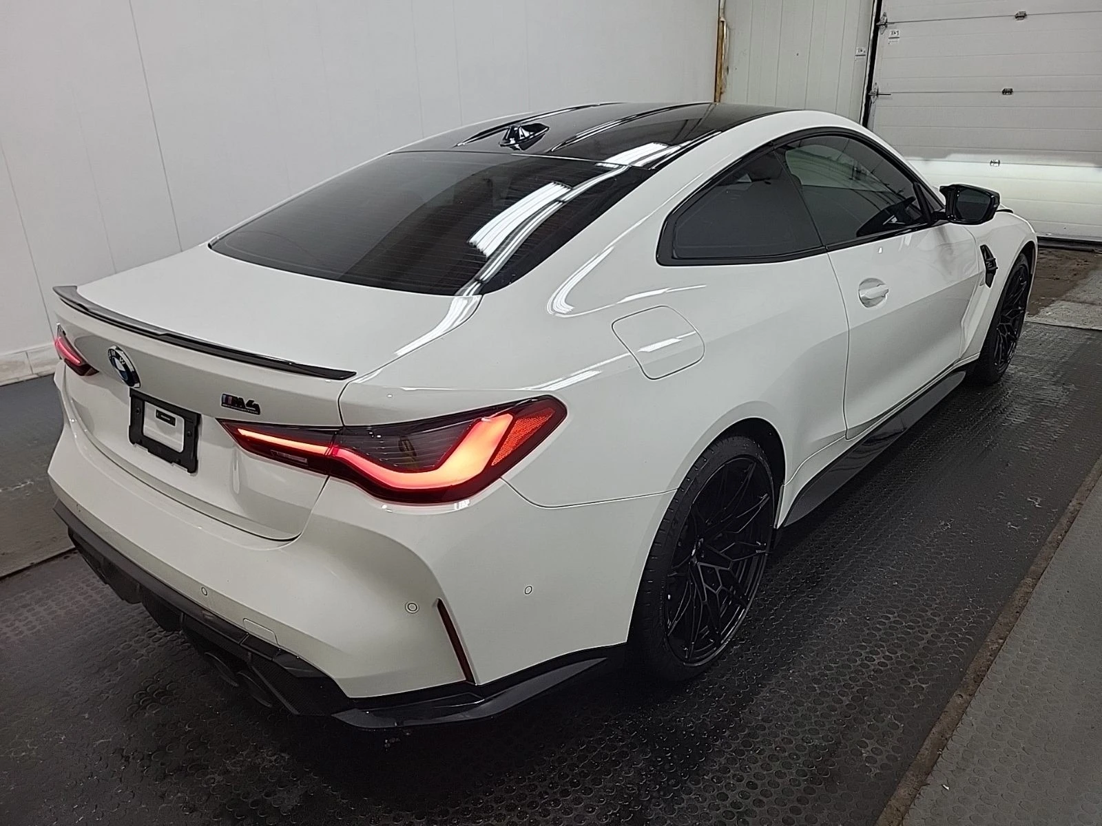 BMW M4 COMPETITION С РЕГИСТРАЦИЯ & АВТО КРЕДИТ - изображение 4