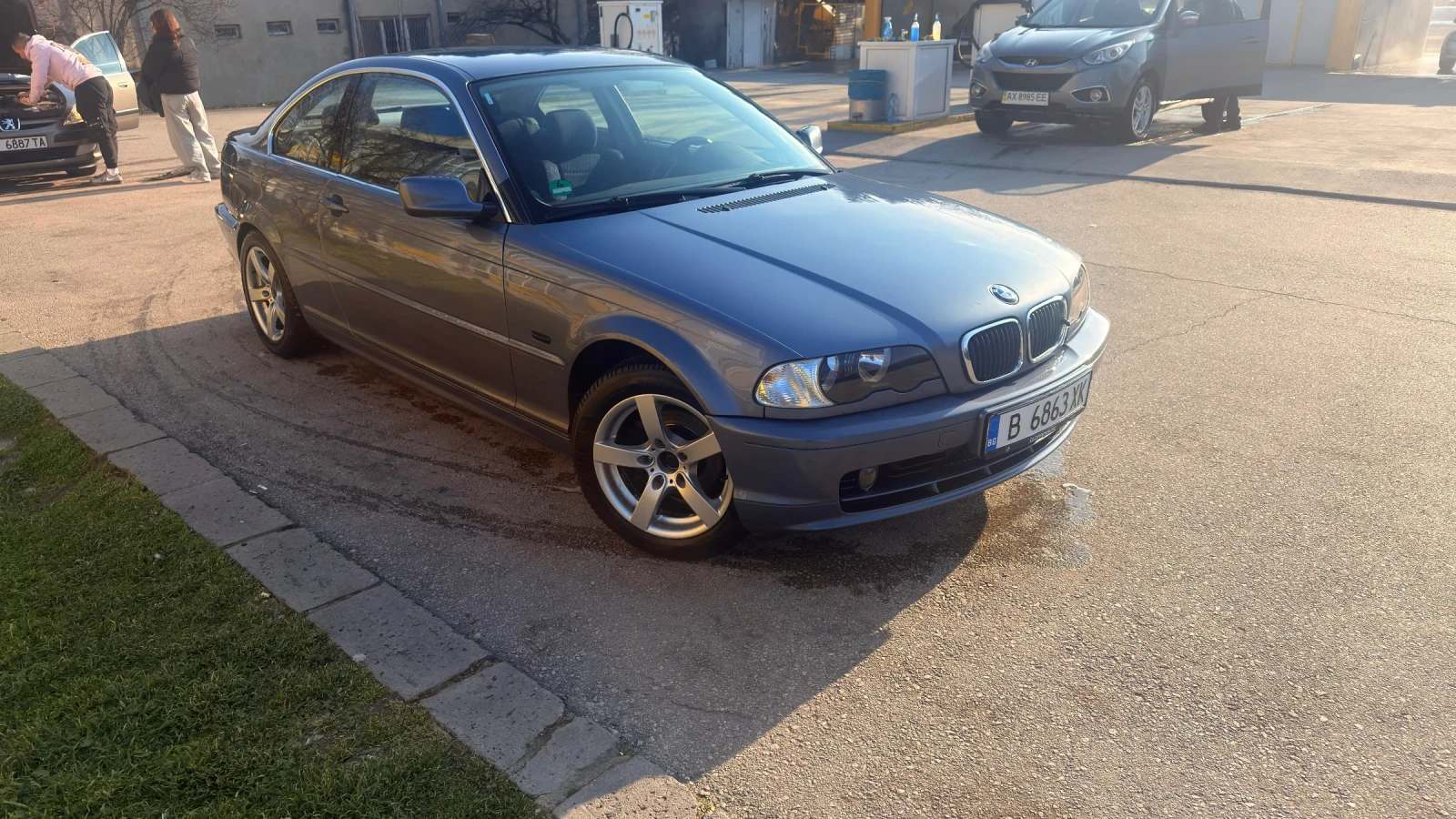 BMW 323