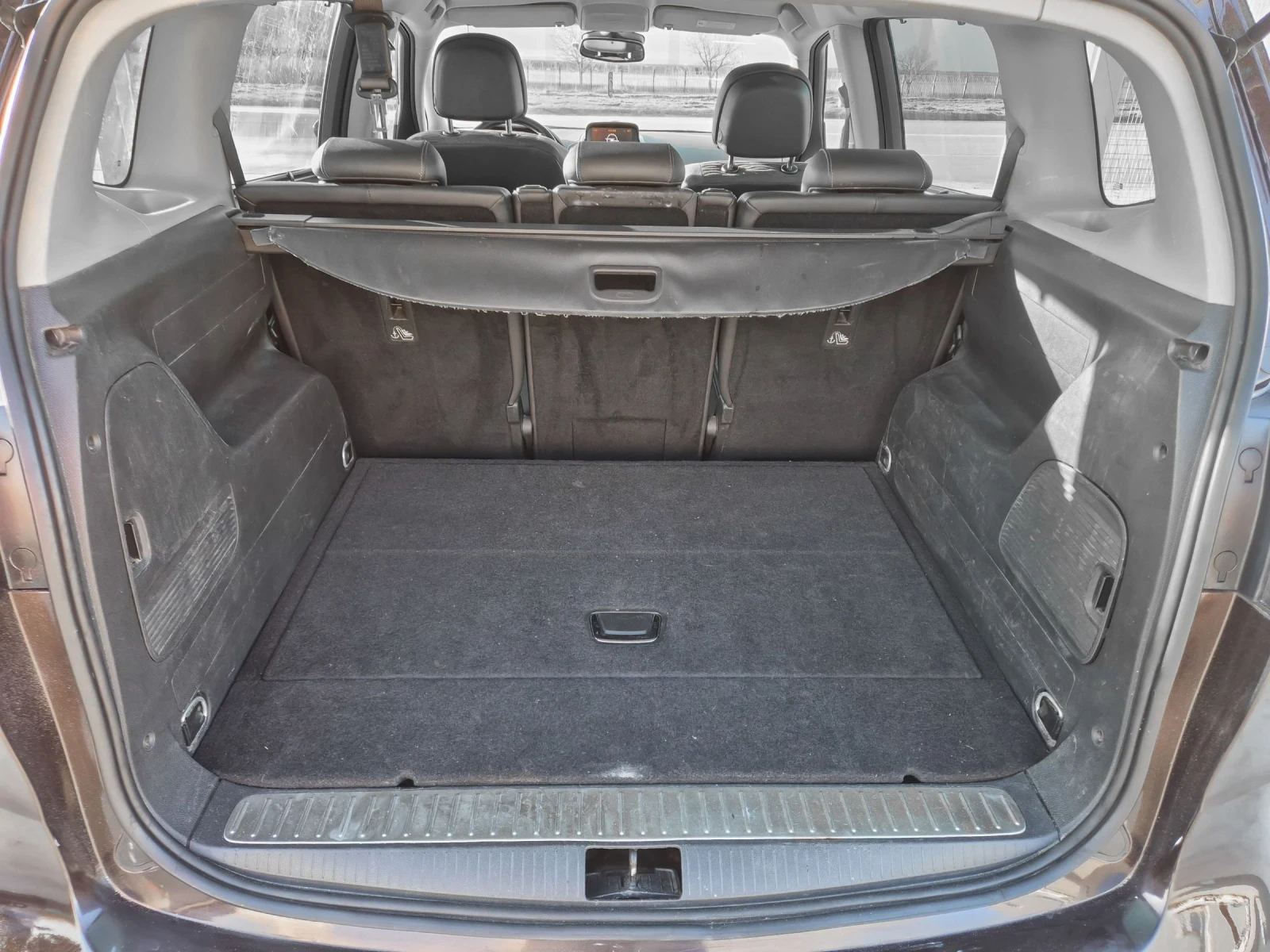 Opel Zafira 2.0 CDTI 5 Места, снимка 9 - Автомобили и джипове - 53834794